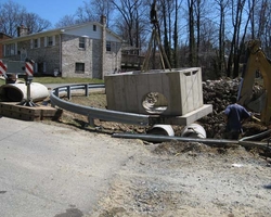 Setting the New Storm Water Vault at the Clayton Drive Storm Drainage